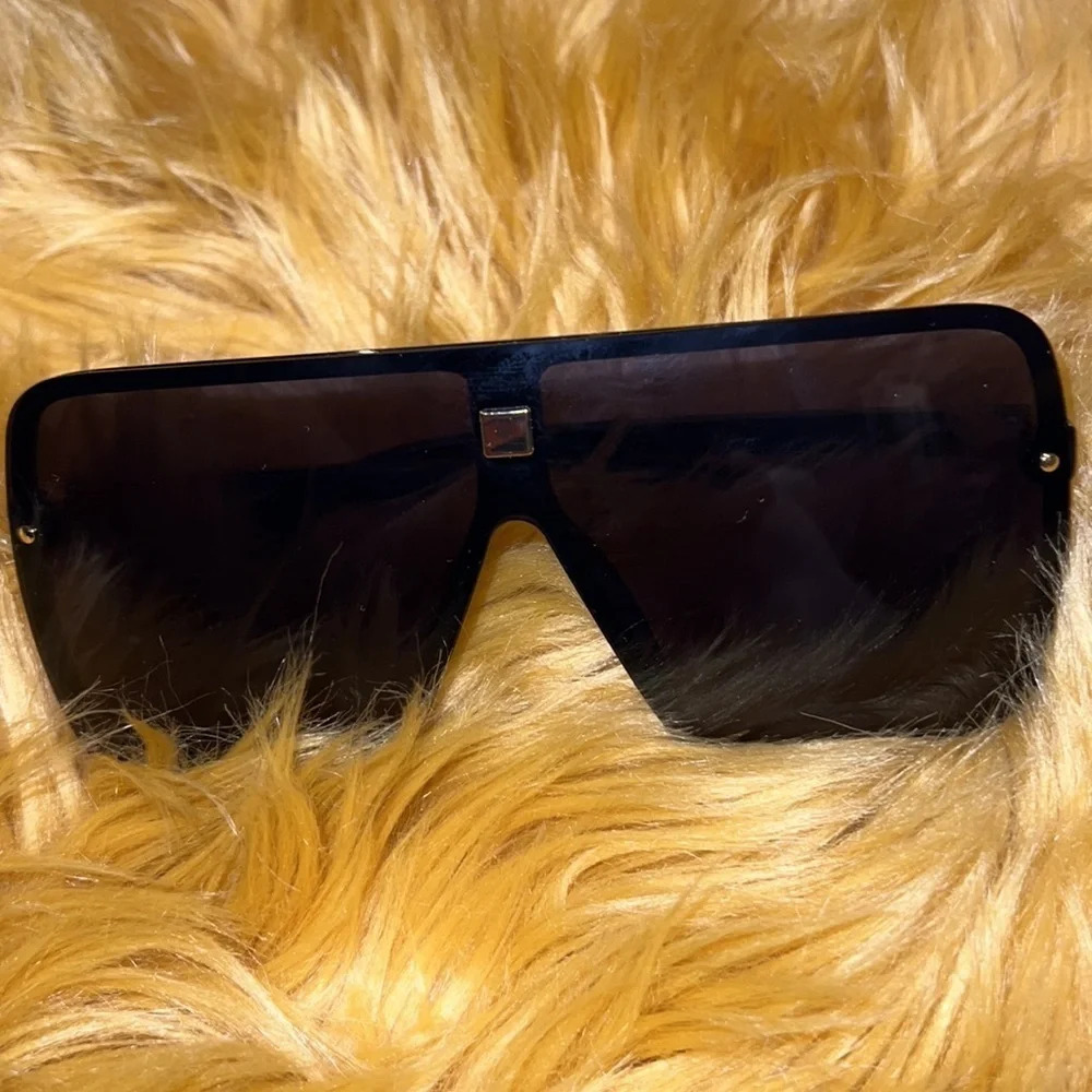 Vintage Fashion Oversized sunglasses with  case - Picture 4 of 11
